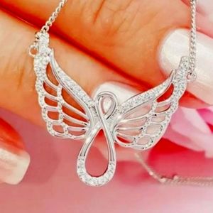 ANGEL NECKLACE SILVER BLING NEW